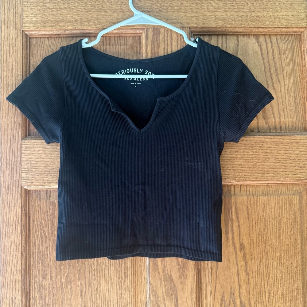 Aeropostale Classic Black Short Sleeve Top